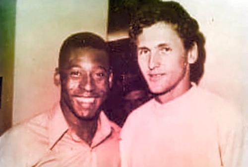 Emerich Dembrovschi, alături de Pele