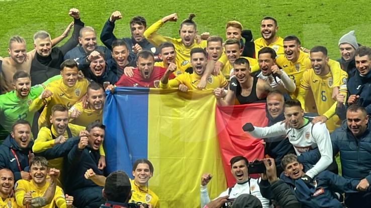 România, la EURO 2024! „Tricolorii” au sărbătorit calificarea pe gazon (foto: Raed Krishan/GSP)