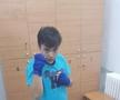 „Fără droguri, femei, băutură, nimic nu mă deraiază!” » La doar 18 ani, Antonio Dumitru s-a metamorfozat dintr-un puști grăsuț într-un boxer care lovește năprasnic: „Casca de amatori mă sufocă!”