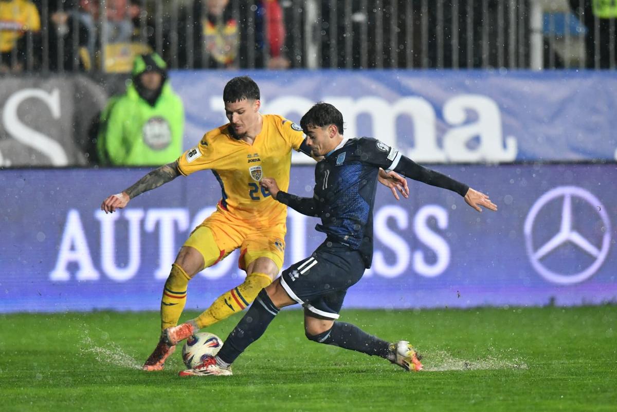 Vlad Dragomir a dezvăluit ce le-a spus Mircea Lucescu în vestiar, apoi s-a eschivat: „Întrebarea asta nu e pentru mine”