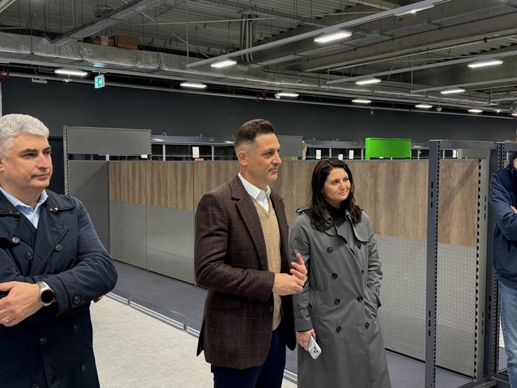 Mirel Rădoi la recepția unei investiții în comuna Fundeni / foto: obiectiv-online.ro