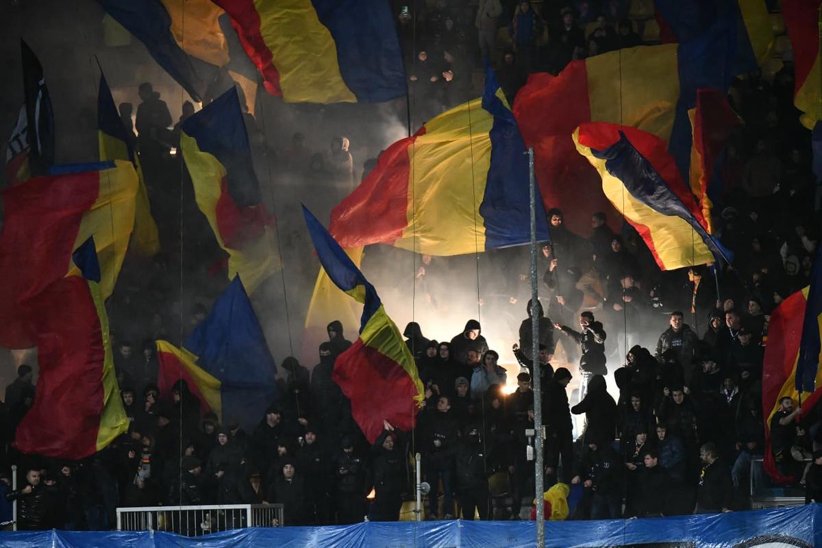 Vlad Dragomir a dezvăluit ce le-a spus Mircea Lucescu în vestiar, apoi s-a eschivat: „Întrebarea asta nu e pentru mine”