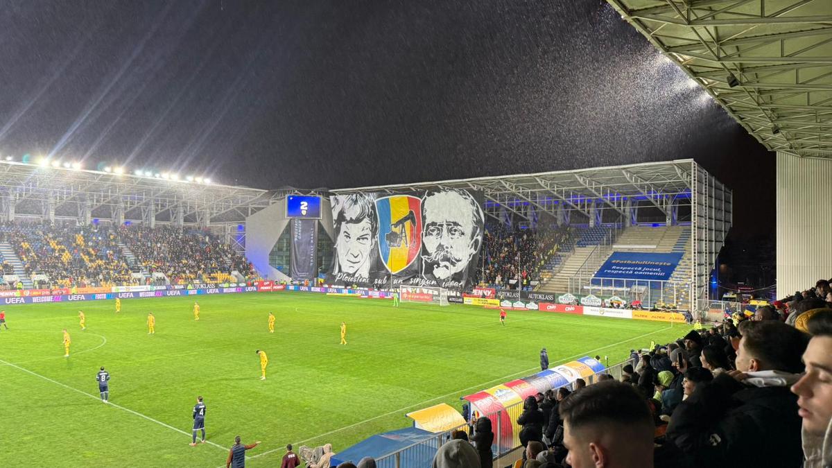 Show în debutul partidei dintre România și San Marino » Ce scriitori legendari au fost omagiați pe „Ilie Oană” + scandări la adresa Ungariei