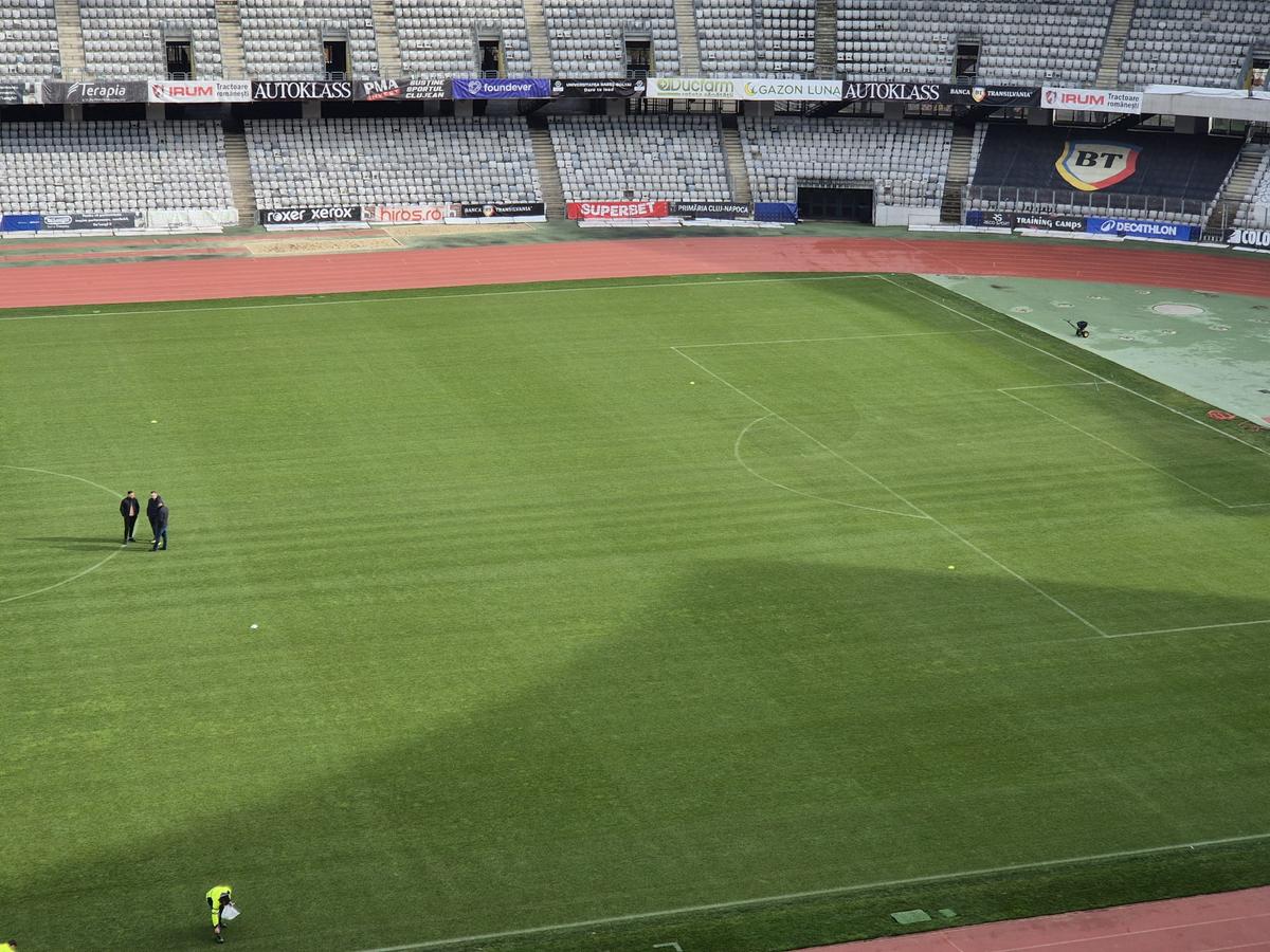Gazon nou pe Cluj Arena