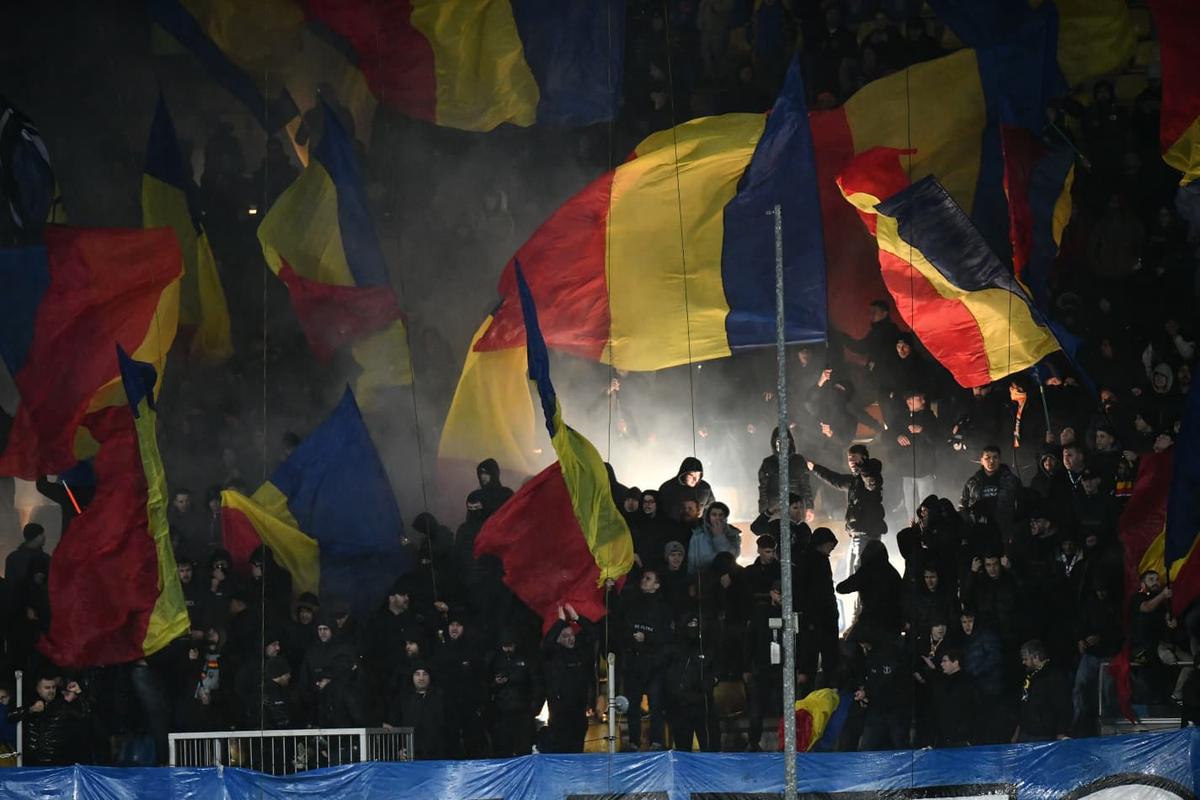 Vlad Dragomir a dezvăluit ce le-a spus Mircea Lucescu în vestiar, apoi s-a eschivat: „Întrebarea asta nu e pentru mine”