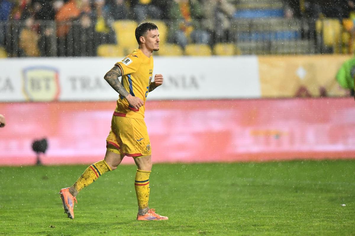 Vlad Dragomir a dezvăluit ce le-a spus Mircea Lucescu în vestiar, apoi s-a eschivat: „Întrebarea asta nu e pentru mine”