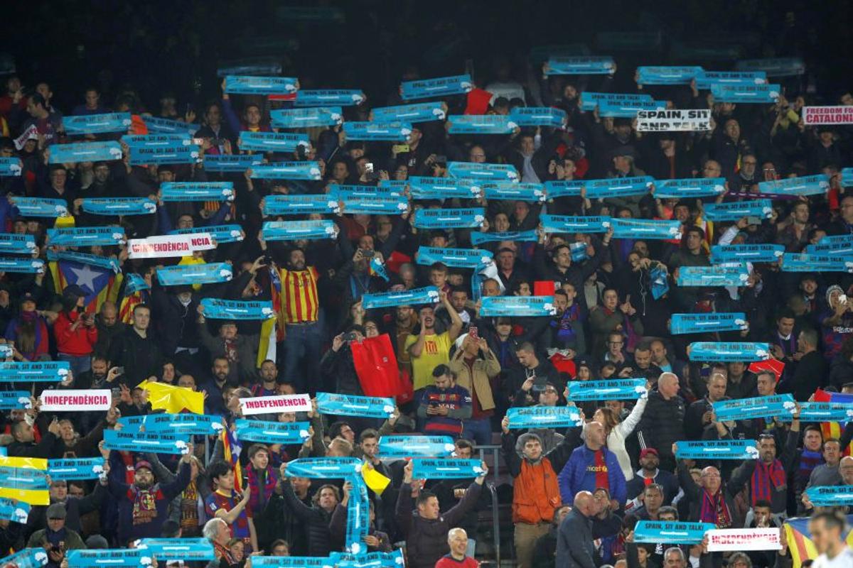 BARCELONA - REAL MADRID // FOTO Catalanii pro-independență au protestat în timpul El Clasico