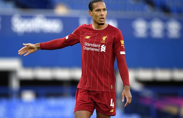 Liverpool negociază cu Van Dijk prelungirea contractului!