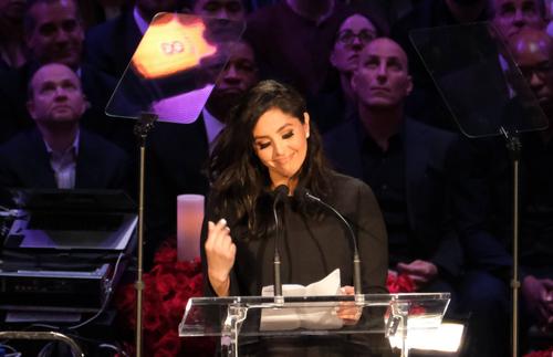 Vanessa Bryant, văduva marelui Kobe Bryant, și-a acuzat mama, pe Sofia Urbieta Lain, că vrea să obțină o parte din averea fostului baschetbalist.