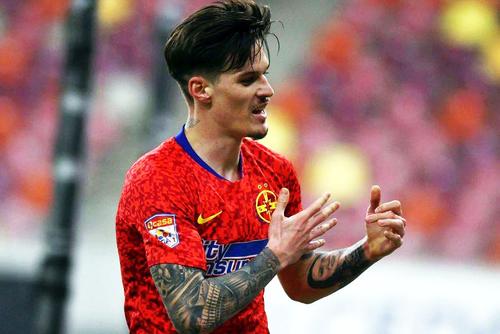 FCSB a câștigat clar derby-ul etapei 14 din Liga 1, 2-0 cu CS Universitatea Craiova, după un meci excelent făcut de Dennis Man, autorul celor două goluri.