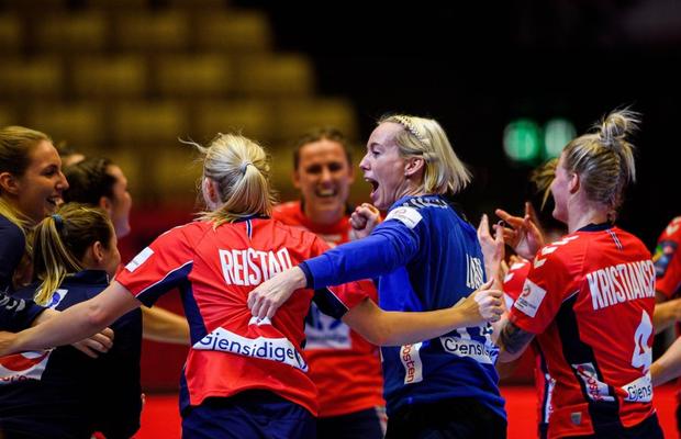 VIDEO + FOTO Franța - Norvegia, marea finală a Campionatului European de handbal feminin