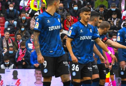 Alexandru Țîrlea, cu numărul 36 / FOTO: Captură @Digi Sport