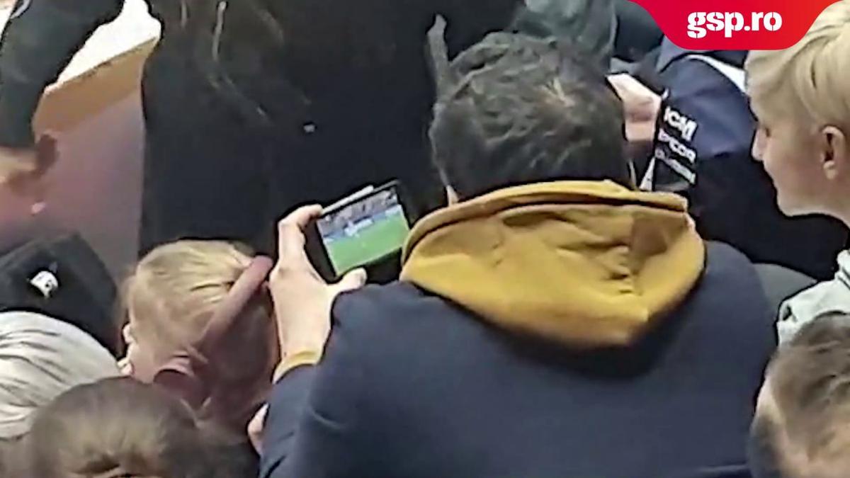 „Pume” sau „tigroaice”? Messi sau „Messi al handbalului?” Cum a trăit „Polivalenta” meciurile CSM - Vipers și Argentina - Franța