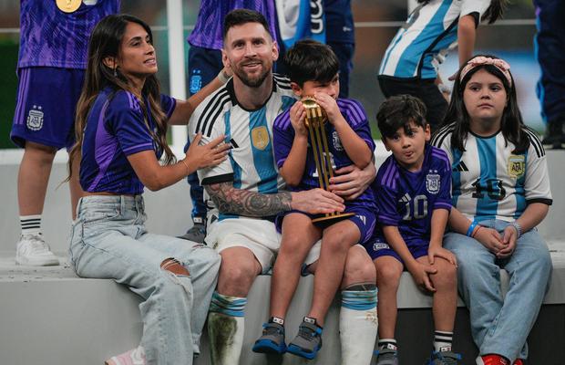 Vestea de proporții pe care Messi a anunțat-o imediat după titlul cucerit: „Ce să mai urmeze?” + Imagine antologică în oglindă cu Maradona