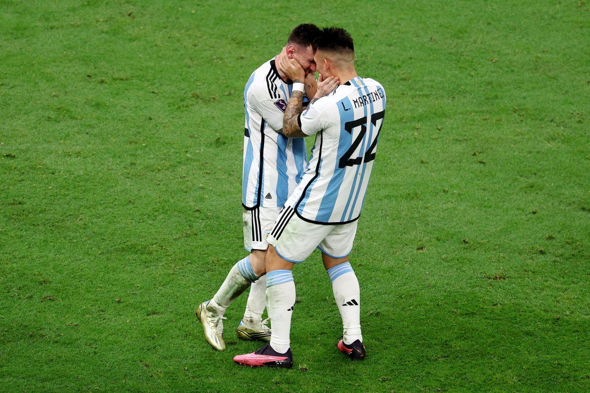 Pasiune, nu diplomație » Gazeta a mers la Ambasada Argentinei din București, a doua zi după ce Messi a luat Cupa Mondială: „L-am avut pe Maradona, acum avem alt zeu. Anxietatea a fost dramatică”