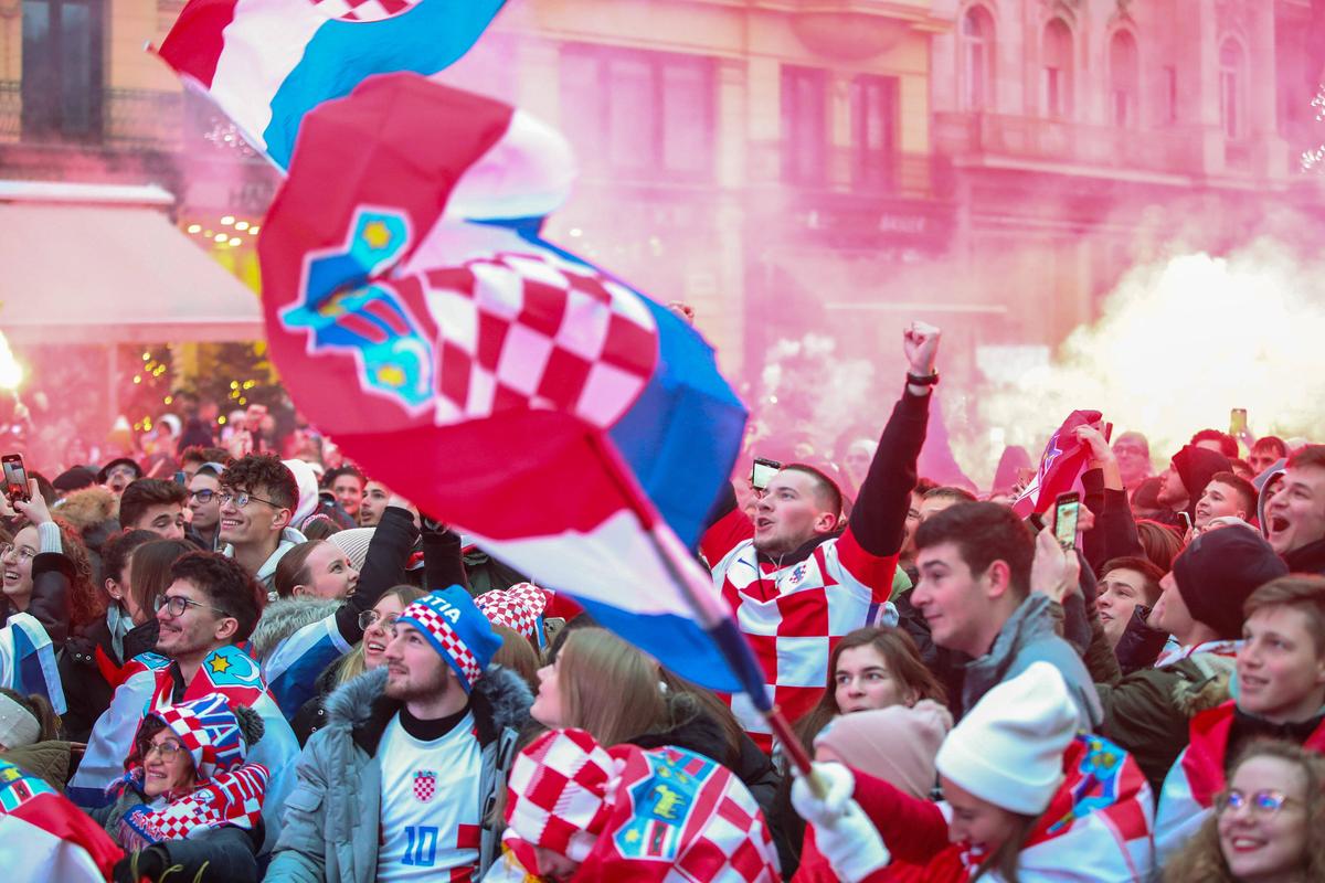 Fanii croați au sărbătorit la Zagreb