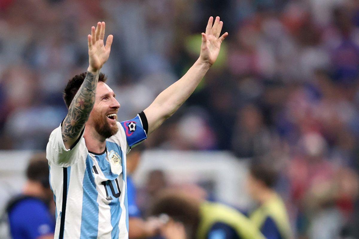 Pasiune, nu diplomație » Gazeta a mers la Ambasada Argentinei din București, a doua zi după ce Messi a luat Cupa Mondială: „L-am avut pe Maradona, acum avem alt zeu. Anxietatea a fost dramatică”