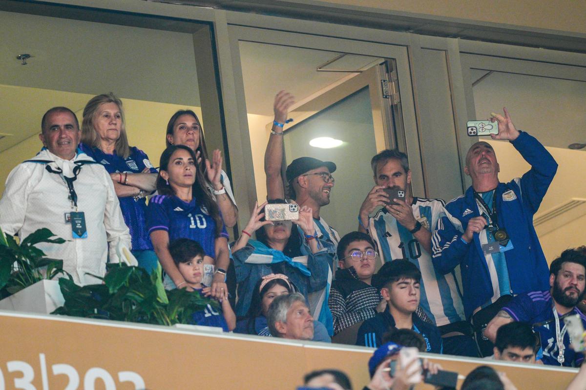 Cum a fost surprinsă Antonela Roccuzzo, imediat după golul marcat de Messi în finala CM + Încă două recorduri bătute de „Purice”