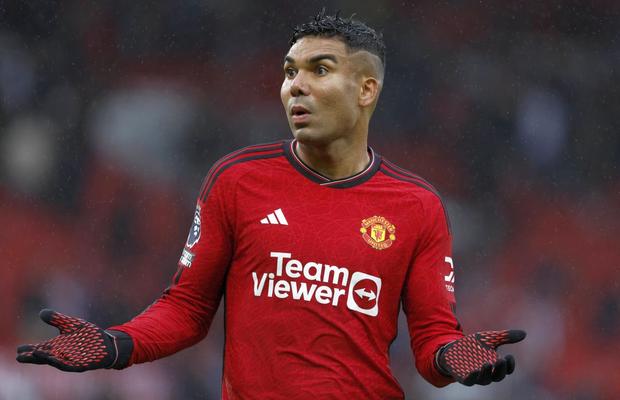 United vrea să scape de 4 jucători » Directorul sportiv a zburat în Arabia Saudită + Casemiro și Varane sunt pe listă
