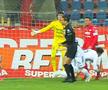 Colțescu a comis-o și în Botoșani - Dinamo » Un penalty clar ignorat și o fază controversată în celălalt careu: „Hoților!”