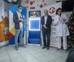 David Popovici le-a oferit copiilor care au învins cancerul fundițe confecționate din medalia sa de suflet: „Mă simt onorat să fiu alături de atâția campioni"