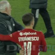 Andrea Mandorlini l-a bruscat pe Marius Ștefănescu, după Sepsi - CFR Cluj / FOTO: Captură TV @Digi Sport