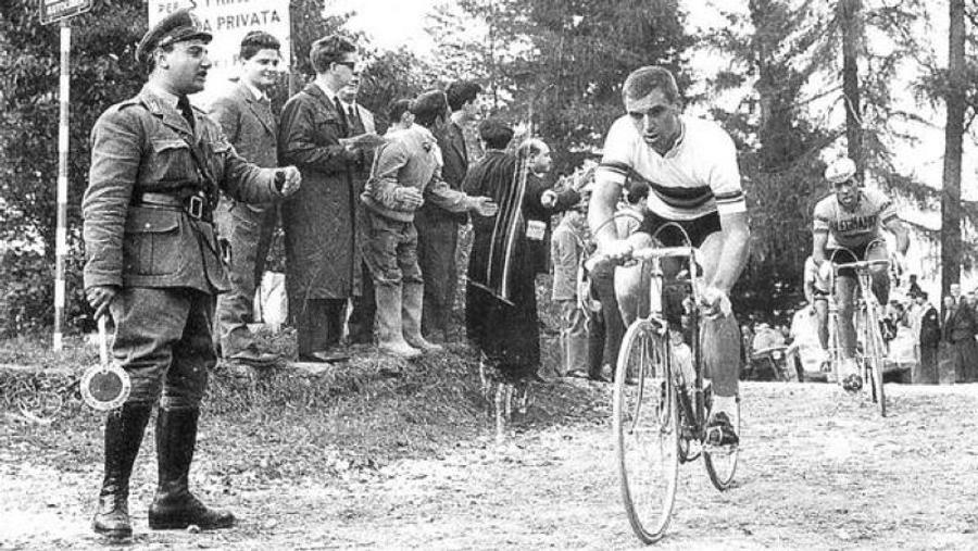 Rik Van Looy Foto: X S-a stins cel mai vârstnic campion mondial în viață al ciclismului » Avea 90 de ani și a fost un rival redutabil pentru legendarul Eddy Merckx