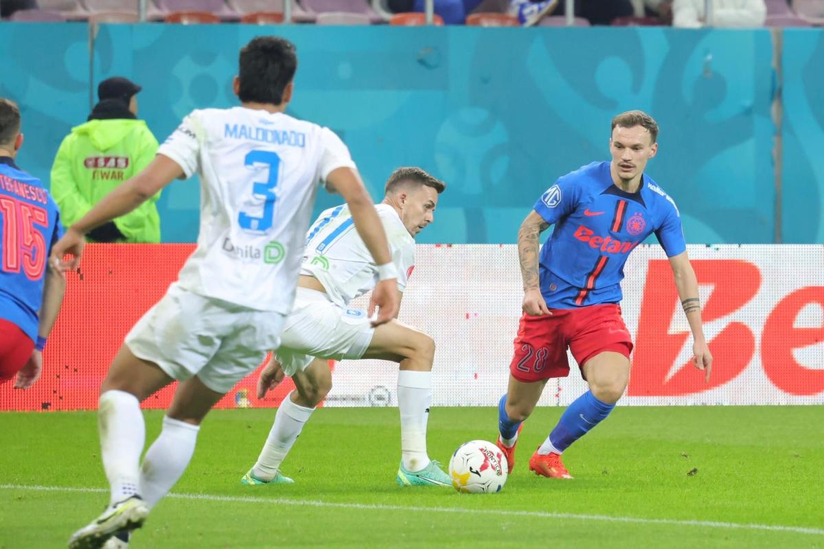 Universitatea Craiova șchiopătează, dar câștigă contra Gloriei Buzău » Oltenii le devansează pe Dinamo și FCSB și urcă pe locul 2