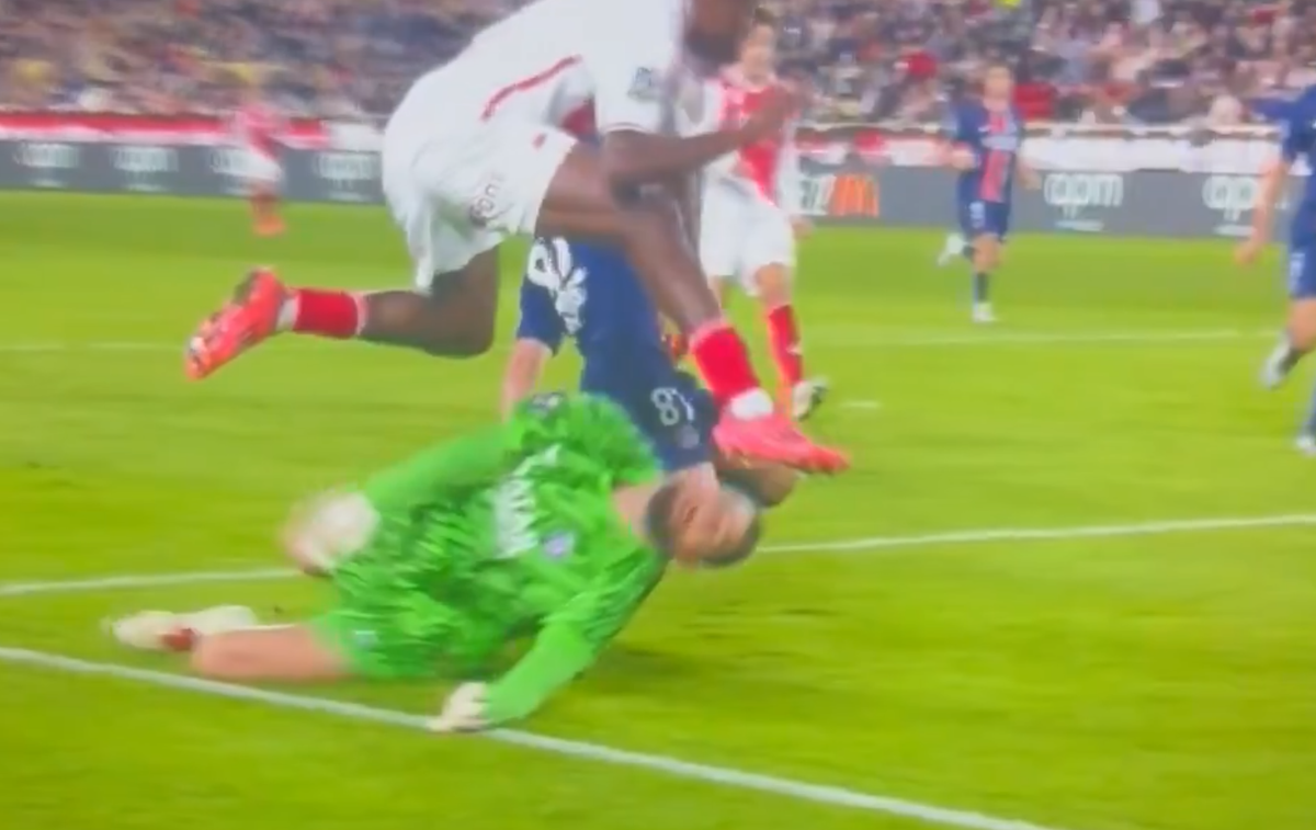 Diagnosticul primit de Gianluigi Donnarumma și o imagine tulburătoare: i-au aplicat de urgență 10 copci!