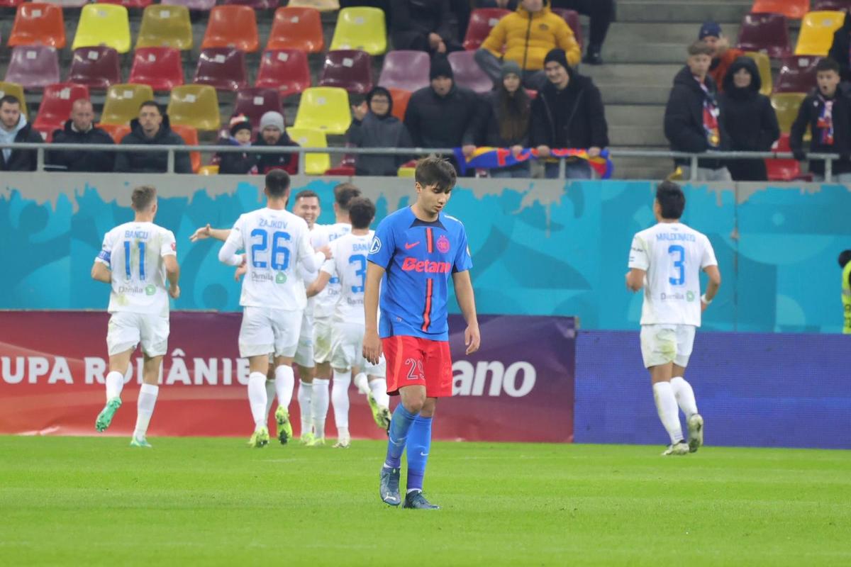 Universitatea Craiova șchiopătează, dar câștigă contra Gloriei Buzău » Oltenii le devansează pe Dinamo și FCSB și urcă pe locul 2