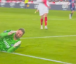 Accidentare HORROR suferită de Gianluigi Donnarumma » Adversarul l-a lovit cu talpa direct în figură, dar n-a primit niciun avertisment!