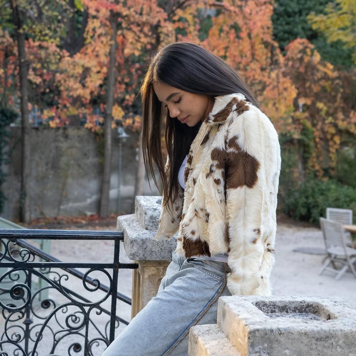 Elizabeth Omoregie și-a sărbătorit ziua „la muncă”, apoi a inundat Instagramul cu imagini postate direct din vestiar