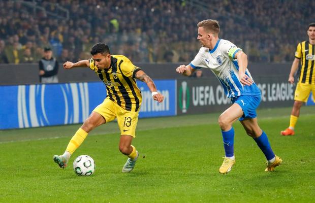 Cel mai negru COȘMAR la Atena! Universitatea Craiova A RATAT uluitor calificarea, în prelungiri cu AEK, după ce a condus cu 2-0!