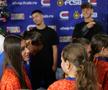 Jucătorii de la FCSB au oferit cadouri copiilor // FOTO: Andrei Furnigă (GSP)