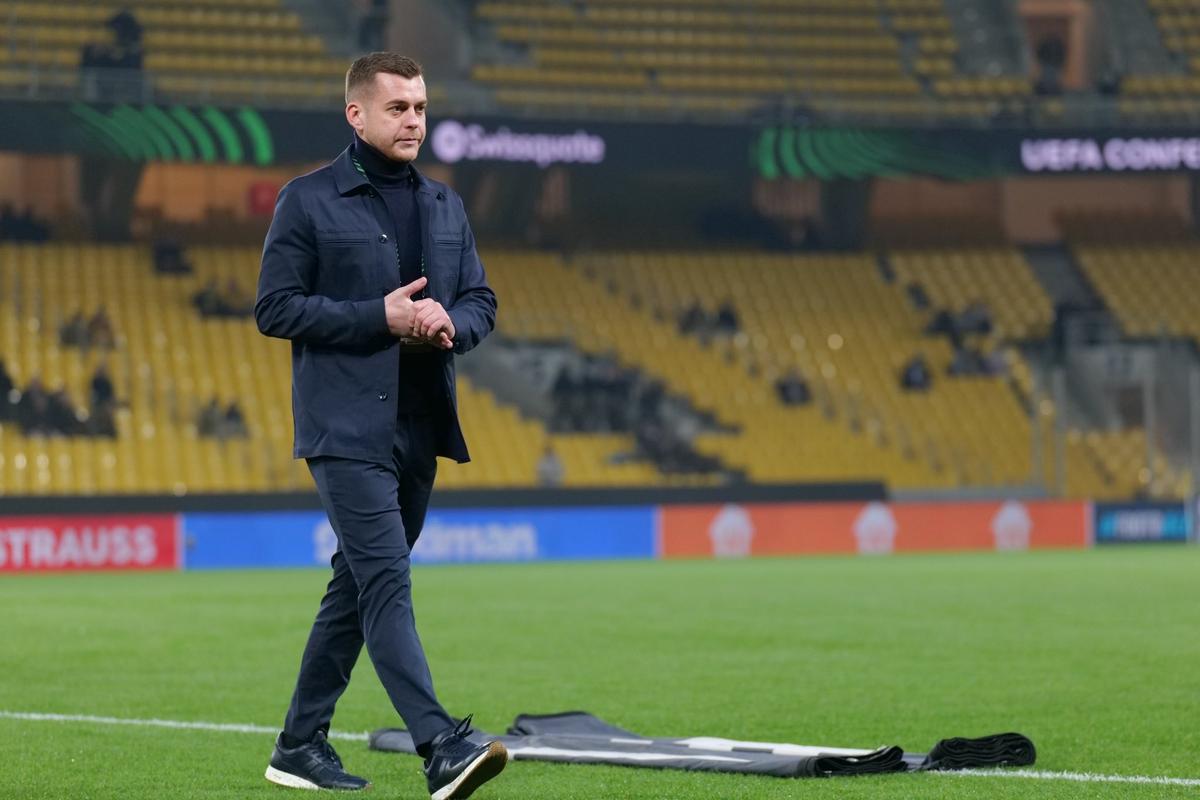 Înainte de AEK Atena - Craiova