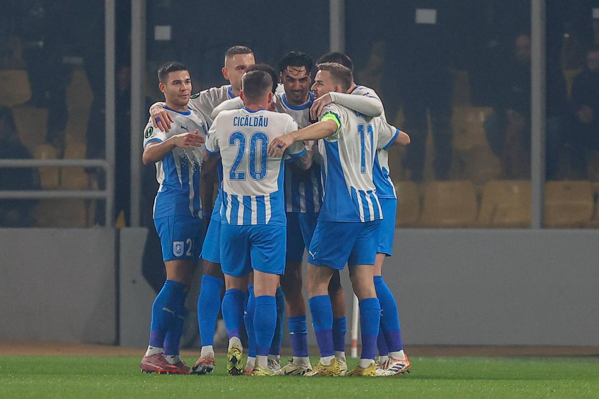 AEK Atena - Universitatea Craiova