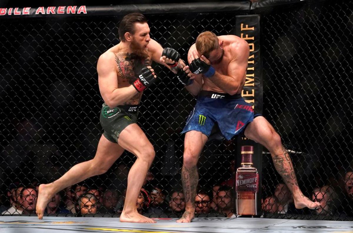 Floyd Mayweather îi provoacă pe Conor McGregor și pe Khabib Nurmagomedov!
