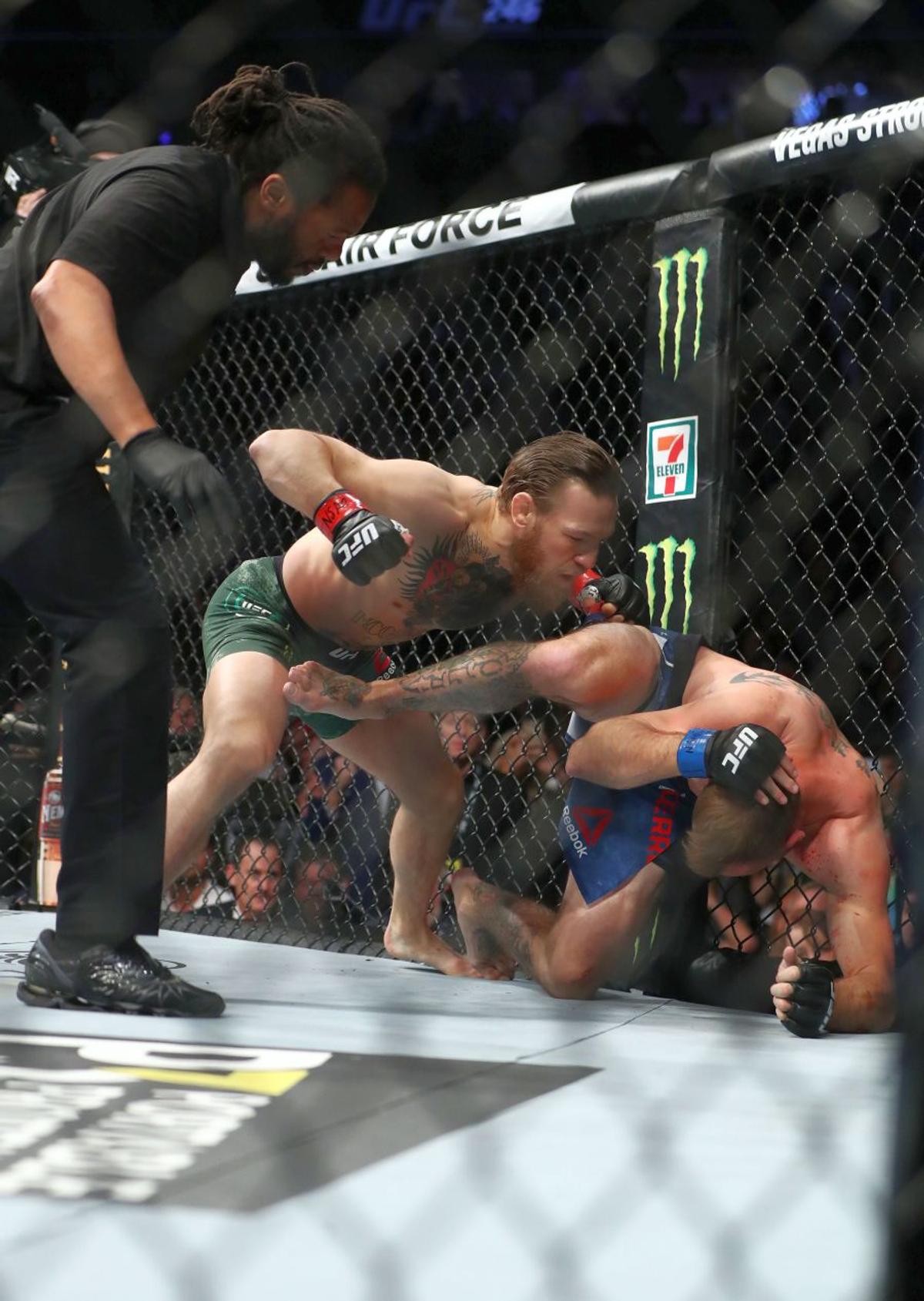 Conor McGregor - Donald Cerrone