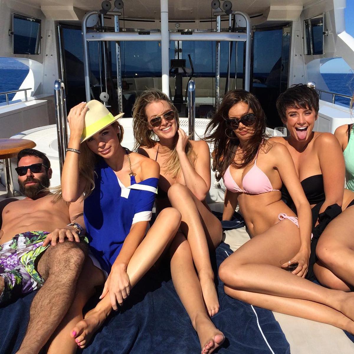 VIDEO Dan Bilzerian a pus o sumă EXORBITANTĂ la pariuri pe McGregor - Cerrone! Ce a urmat