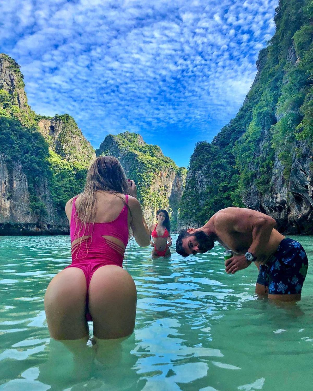 VIDEO Dan Bilzerian a pus o sumă EXORBITANTĂ la pariuri pe McGregor - Cerrone! Ce a urmat