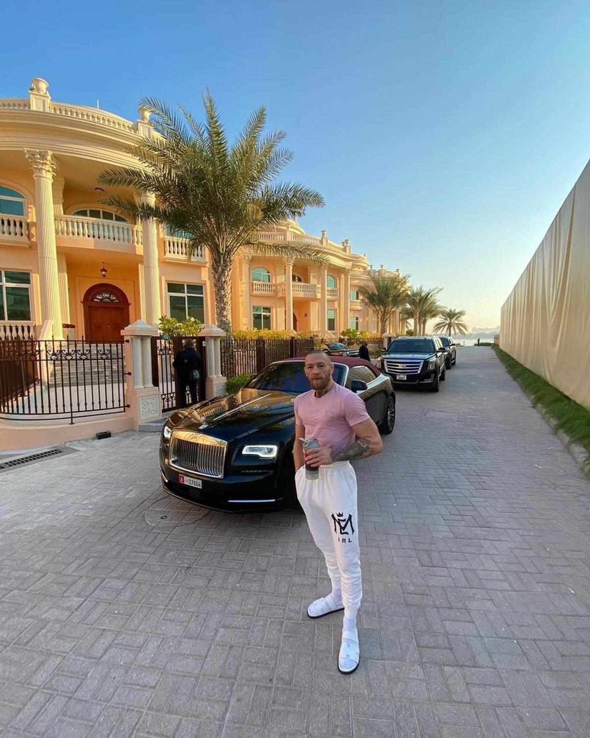 Conor McGregor, mesaj pentru un puști din România: „Doar cerul e limita! Hai, România!”