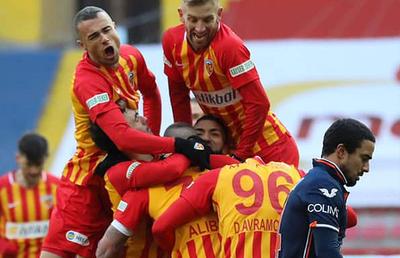 VIDEO „Dubla” lui Alibec îi aduce lui Dan Petrescu prima victorie în Turcia! » Atacantul s-a „rupt” după al doilea gol + Kayseri e lângă noua echipă a lui Șumudică în clasament