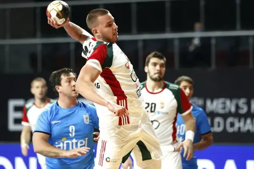 Pustiul minune al Ungariei, Dominik Mathe FOTO IHF