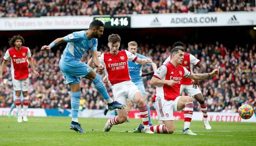 Federația Engleză investighează un cartonaș glaben primit de un jucător de la Arsenal într-un meci din actualul sezon din Premier League. FA are suspiciuni din cauza mai multor pariuri suspecte.
