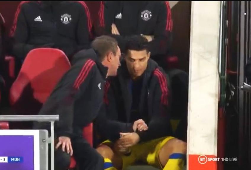 Manchester United s-a impus în deplasarea cu Brentford, scor 3-1, într-o restanță din runda cu numărul 17 de Premier League. Cristiano Ronaldo (36 de ani) a fost înlocuit în repriza secundă și a gesticulat nervos.