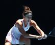 Scene dureroase la Australian Open » A fost nevoită să iasă de pe teren în scaun cu rotile