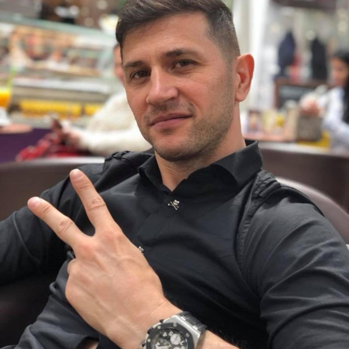 De necrezut! Unde lucrează în prezent Claudiu Răducanu » „Blocnotes” s-a recăsătorit, după ce fosta nevastă i-a luat banii