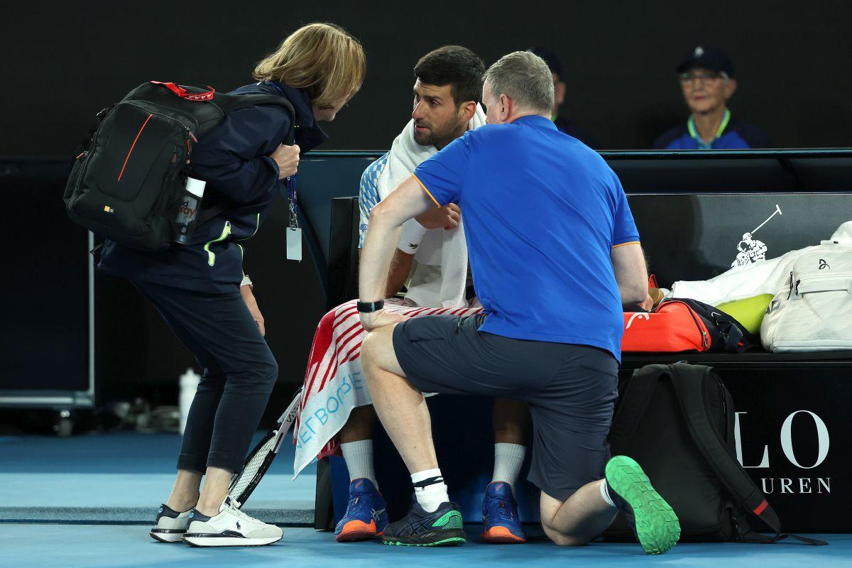 Novak Djokovic, victorie cu nervi și dureri în turul II de la Australian Open
