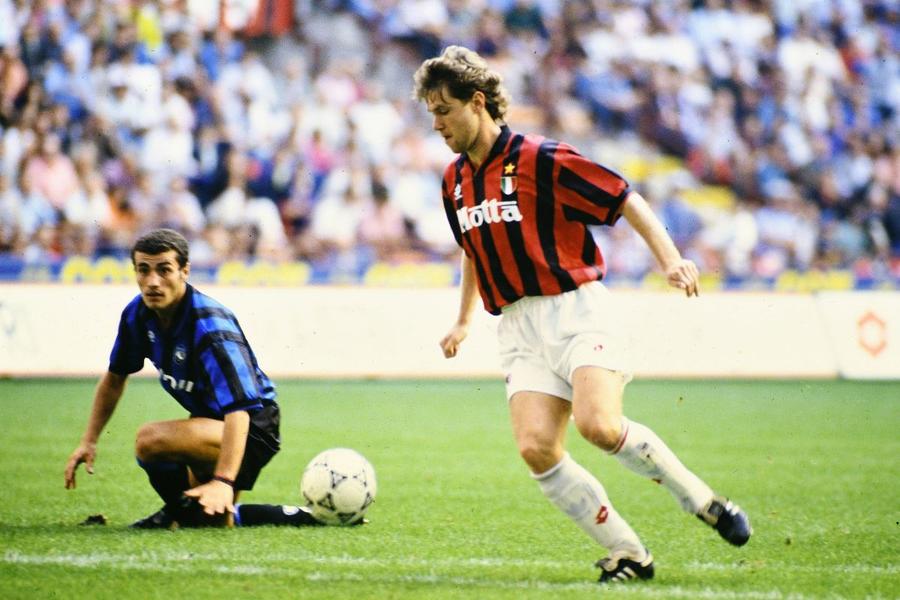 E căpitan la Milan și are de ales în continuare între România și Italia: „Nu se știe niciodată” + Ce sfaturi a primit de la Modric