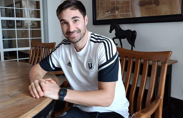 Italianul care a făcut junioratul la AC Milan și Inter le promite play-off-ul fanilor săi din Superliga: „Una dintre cele mai bune echipe din România”